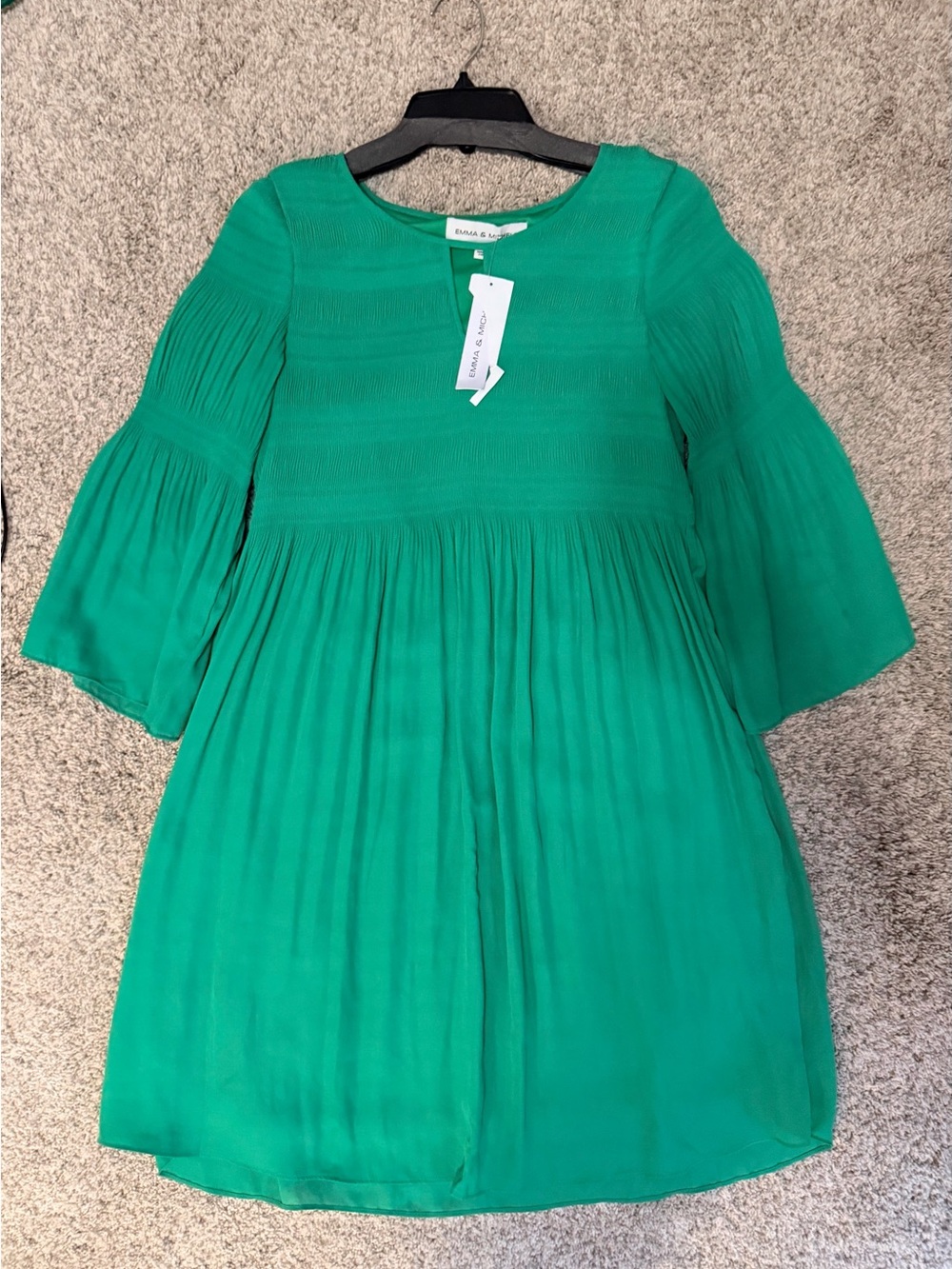 Emma & Michele Girls' Emerald Green Pleated Bell-Sleeve Dress